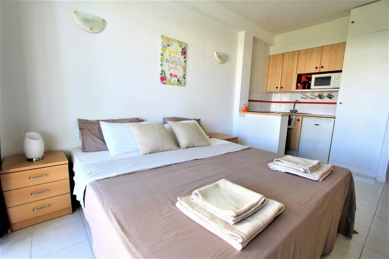 Apartamentos Los Cisnes - 2º Linea De Playa - Perfecta Ubicacion Benalmádena Extérieur photo