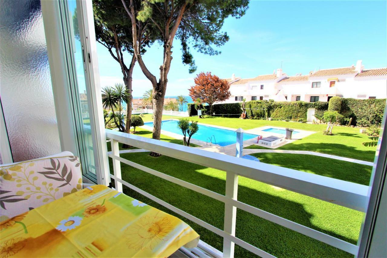 Apartamentos Los Cisnes - 2º Linea De Playa - Perfecta Ubicacion Benalmádena Extérieur photo